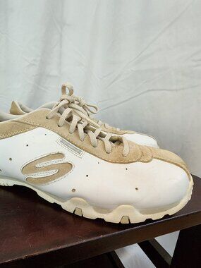 Skechers White and Tan Lace Up Sneakers Pre-Owned Size 8.5